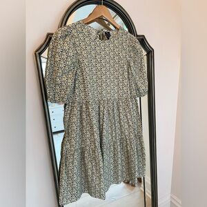Puff sleeve short dress
